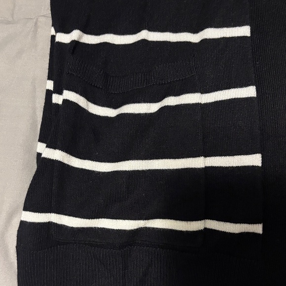 Express Black and White Striped Cardigan - Picture 4 of 6